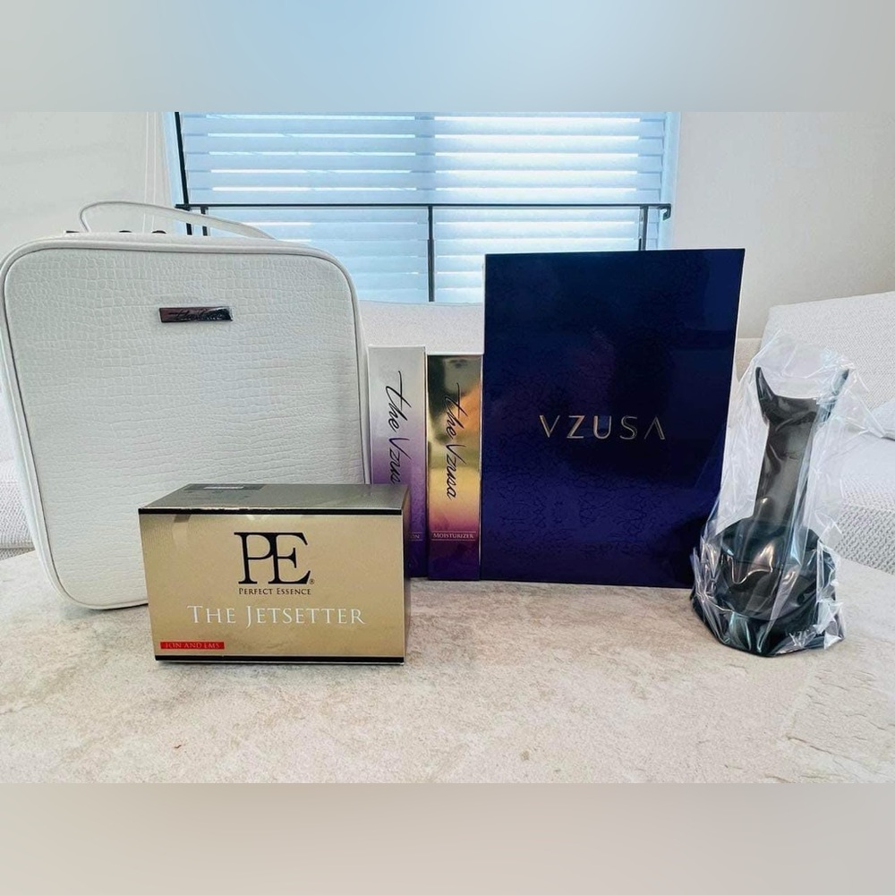 Bundle - Japan The VZUSA I & The JETSETTER By ARTISTIC & CO.